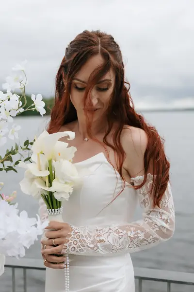 Kāzu ceremonija un fotosesija Likteņdārzā