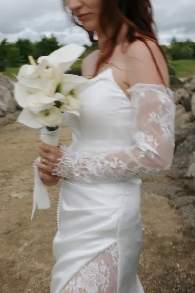 Kāzu ceremonija un fotosesija Likteņdārzā