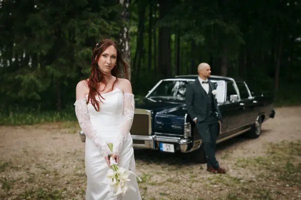 Kāzu ceremonija un fotosesija Likteņdārzā