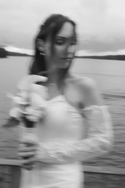 Kāzu ceremonija un fotosesija Likteņdārzā